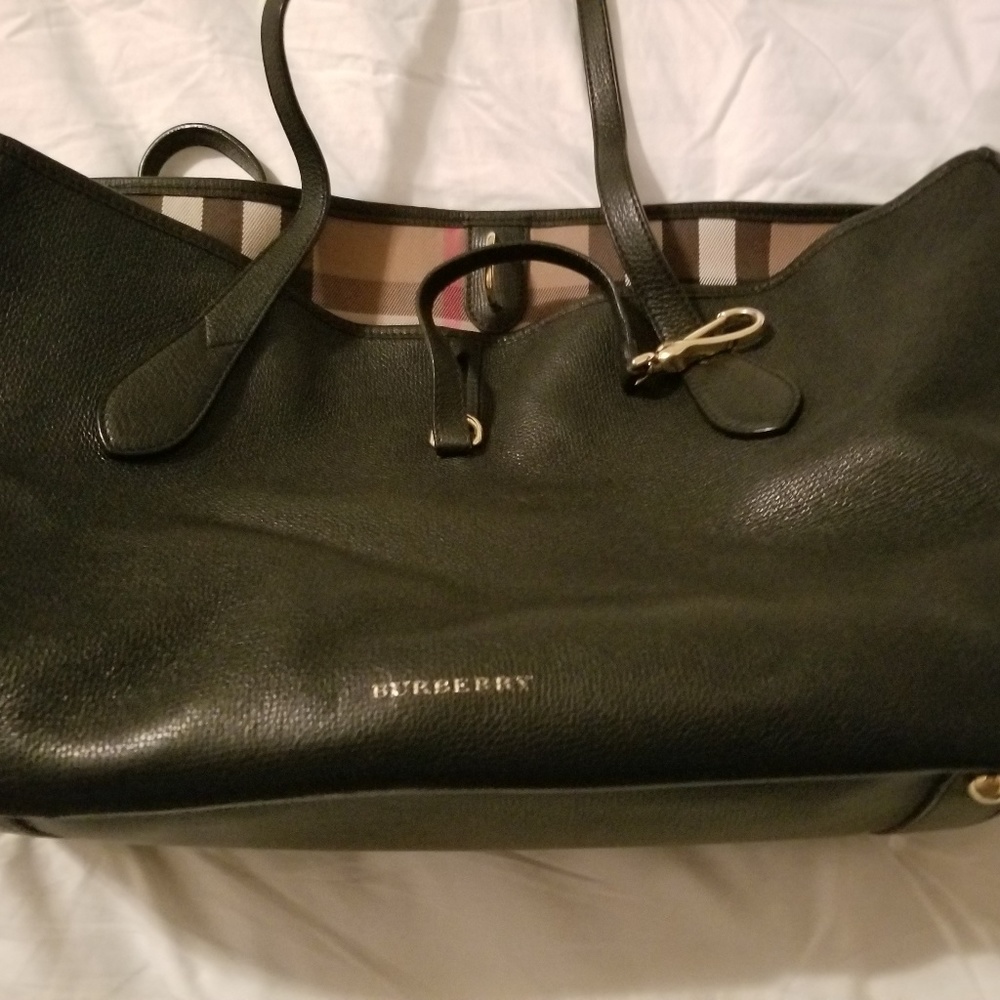 Burberry Medium Grainy Leather Tote Bag
